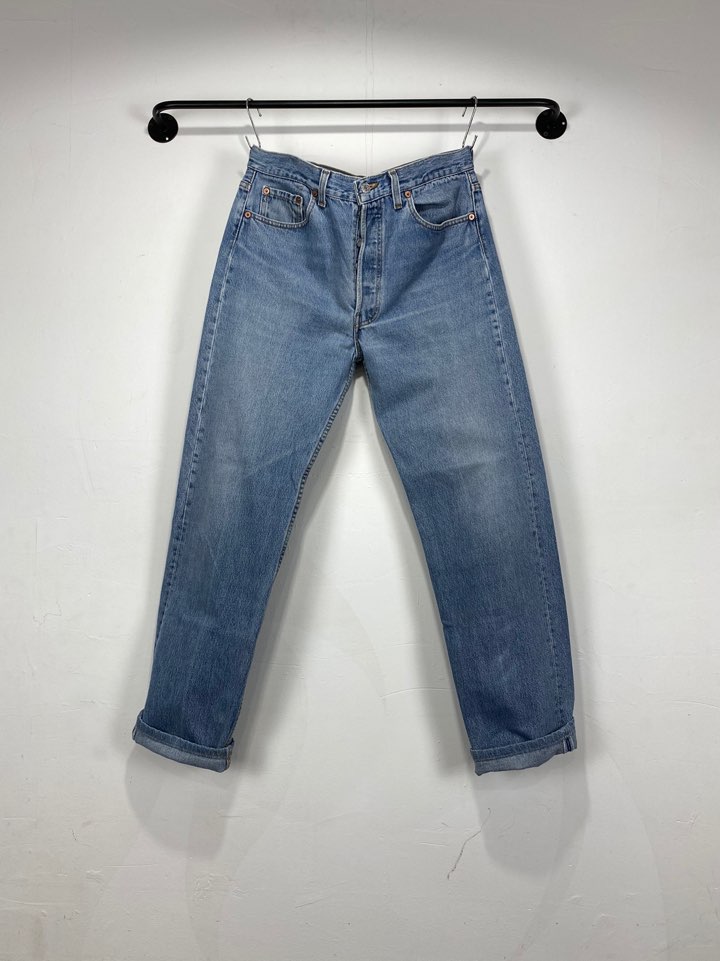 Levis 501 blue jeans